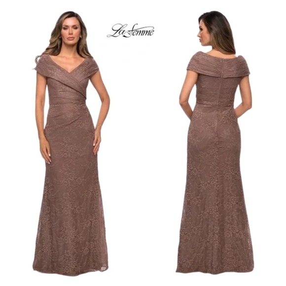 La Femme Dresses & Skirts - NWT La Femme Portrait Neck Embellished Lace Trumpet Evening Gown in Coco…